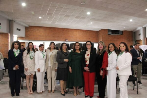 Empresarias en un encuentro empresarial de AMMJE León